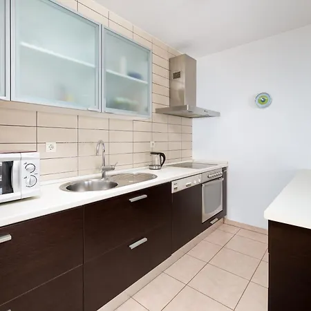 Jolie Iii Apartment