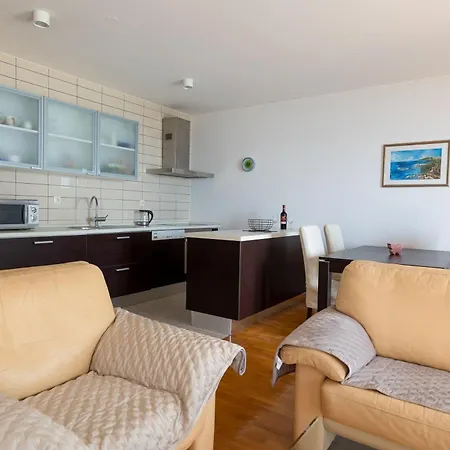 Jolie Iii 斯普利特